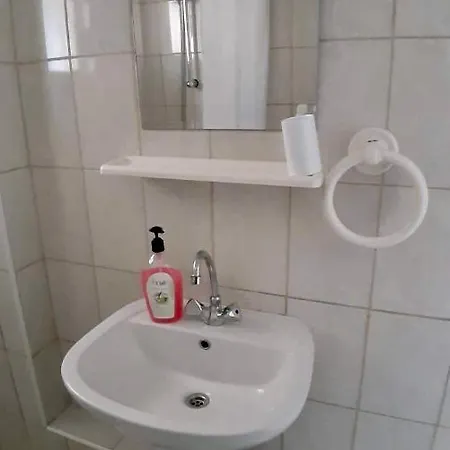 Independent Bedroom With Private Wc+shower *